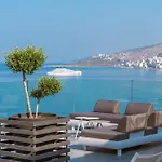Glow Boutique & 4*