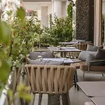 Ξενοδοχείο Glow Boutique & Σαράντα