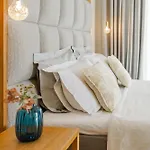 Glow Boutique & Hotel 4*