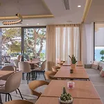 Glow Boutique & 4* Σαράντα