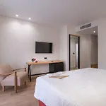 Ξενοδοχείο Glow Boutique &