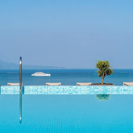 Hotel Glow Boutique & 4*