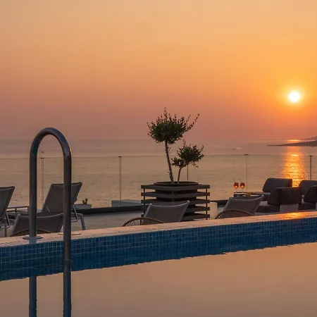 Glow Boutique & Sarande