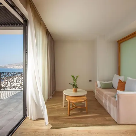 Glow Boutique & Hotel 4*