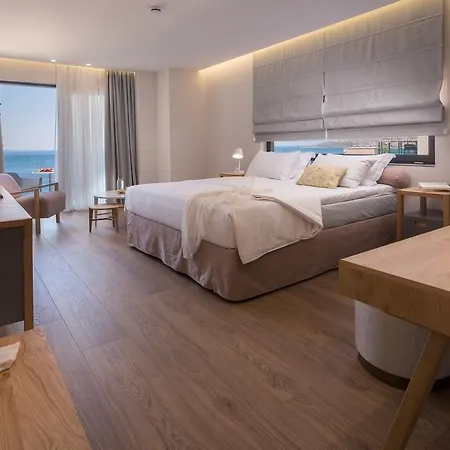 Glow Boutique & 4* Sarandë