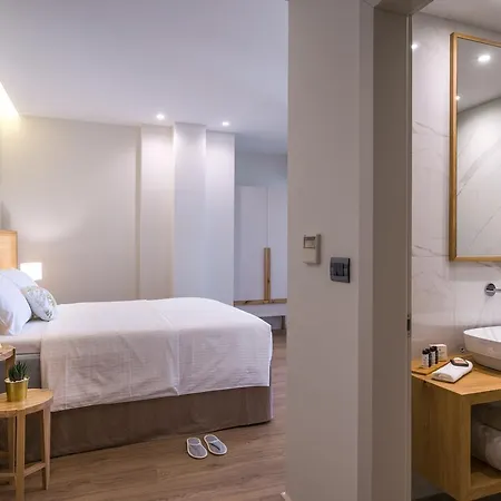 Glow Boutique & Sarandë