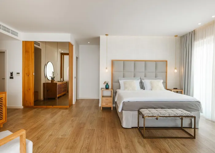 Glow Boutique & Hotel