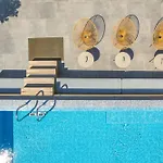 Glow Boutique & 4*