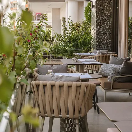 Ξενοδοχείο Glow Boutique & Σαράντα