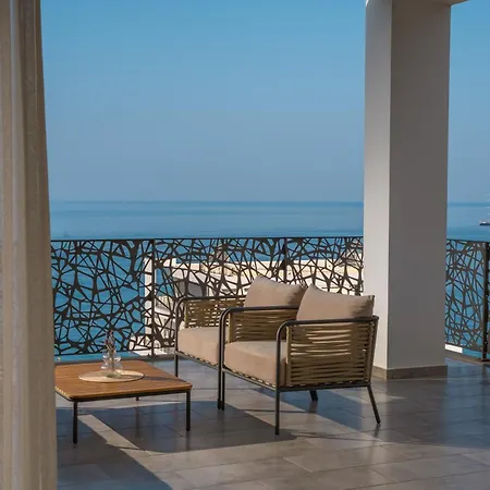 Glow Boutique Hotel&suites 4*