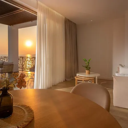 Glow Boutique & 4* Σαράντα