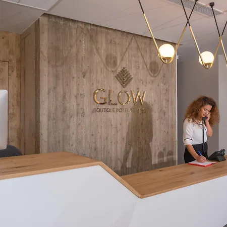 Glow Boutique & Σαράντα