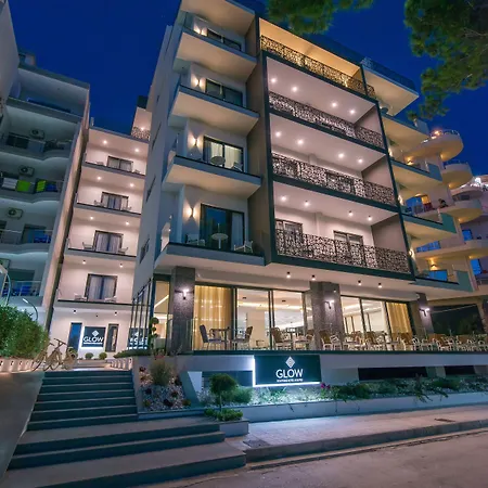 Hotel Glow Boutique & 4*