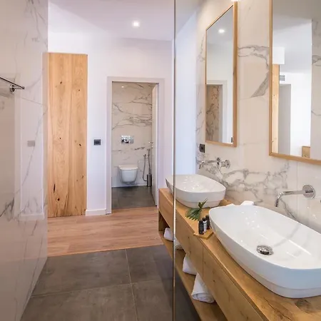 Ξενοδοχείο Glow Boutique & Σαράντα