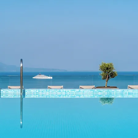Hotel Glow Boutique & Sarandë