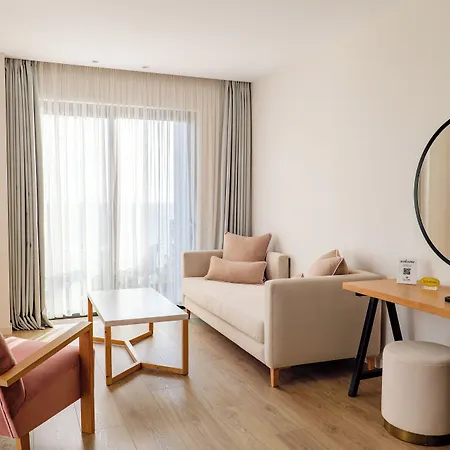 Glow Boutique & Sarandë