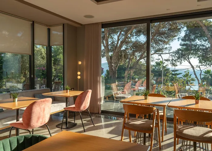 Hotel Glow Boutique & Sarandë