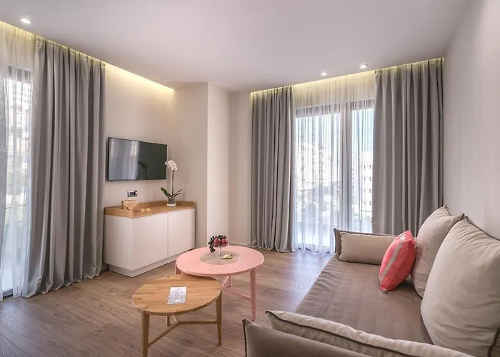 Hotel Glow Boutique & Sarandë