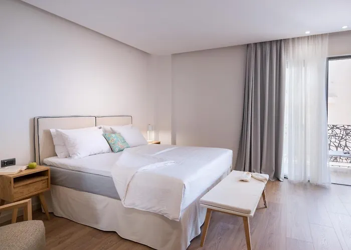 Glow Boutique & Hotel 4*